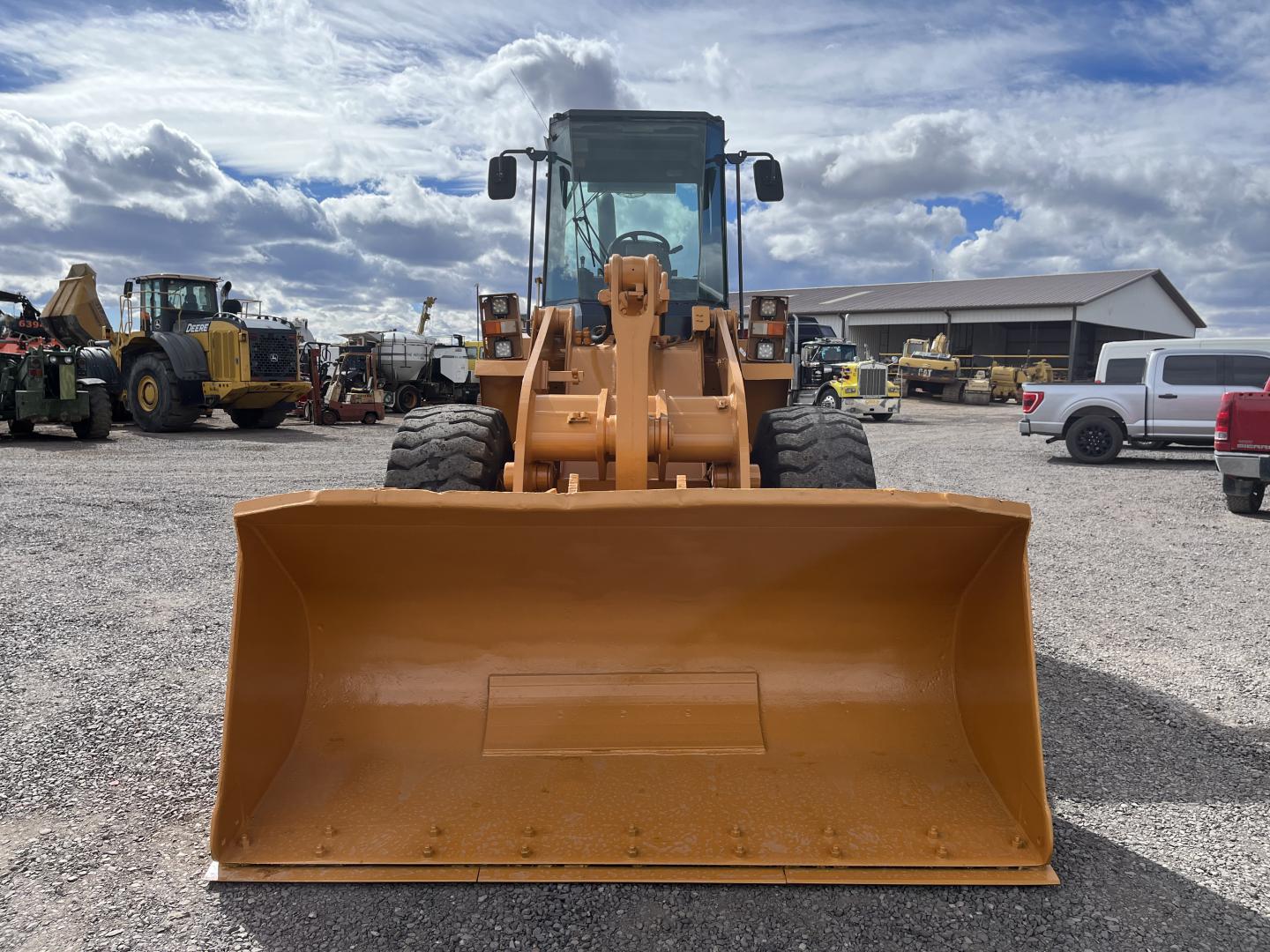 ./imagenes/INVOICE/2019/16742/CARGADOR FRONTAL CASE 621B (9).JPG